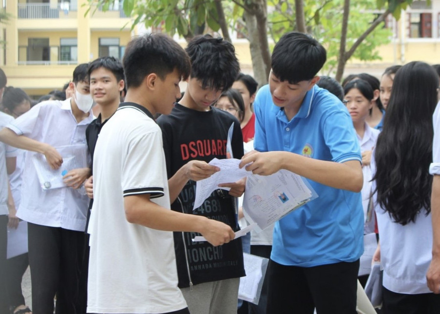 Đối với môn thi Ngữ văn, việc làm chủ thời gian ở các phần chiếm vai trò quan trọng. (Ảnh: P.H) Đối với môn thi Ngữ văn, việc làm chủ thời gian ở các phần chiếm vai trò quan trọng. (Ảnh: P.H)