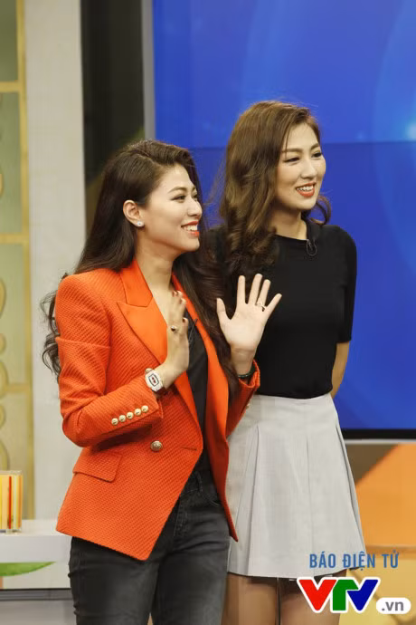 Dan my nhan cua VTV24 nao dong Bua trua vui ve - Anh 12