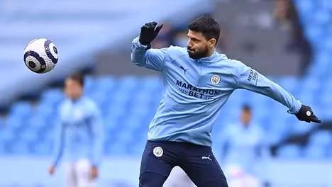 Aguero có thể cập bến Nou Camp.