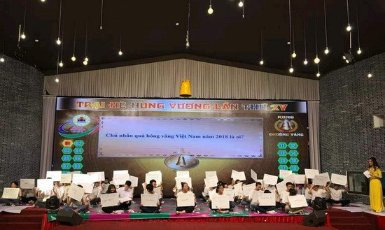 Học sinh trường THPT chuyên Vĩnh Phúc tham gia cuộc thi rung chuông vàng tại trại hè Hùng Vương năm 2019