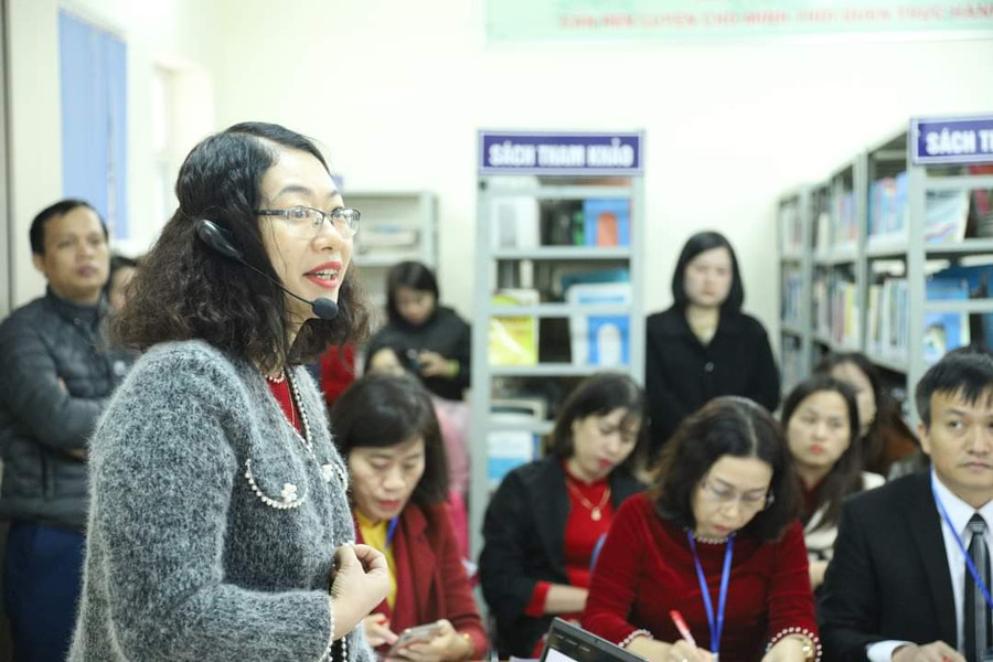 Giáo viên tham gia phần thi trình bày 1 biện pháp góp phần nâng cao chất lượng công tác chủ nhiệm. Giáo viên tham gia phần thi trình bày 1 biện pháp góp phần nâng cao chất lượng công tác chủ nhiệm.