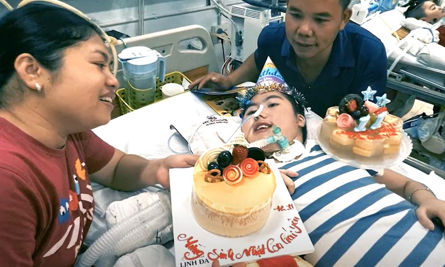 Trẻ mang bất thường di truyền đơn gene được sinh ra với dị tật bẩm sinh. Ảnh: BVCC Trẻ mang bất thường di truyền đơn gene được sinh ra với dị tật bẩm sinh. Ảnh: BVCC