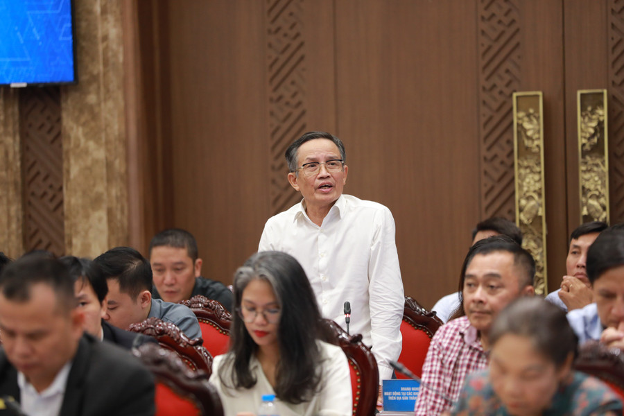 Đại diện doanh nghiệp phát biểu tại hội thảo.