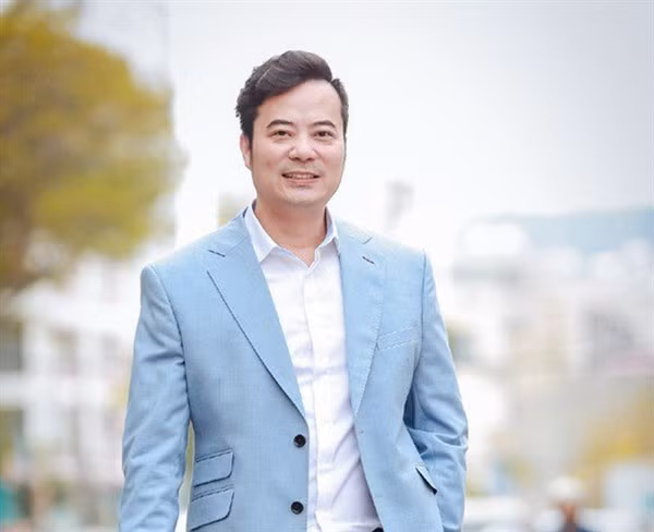 Đạo diễn, diễn viên Phan Anh.