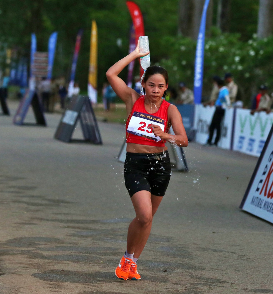 Thanh Phúc giành Huy chương Vàng đi bộ 20km SEA Games 32. Thanh Phúc giành Huy chương Vàng đi bộ 20km SEA Games 32.