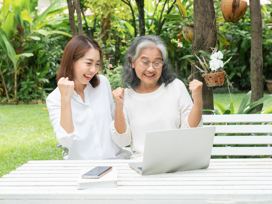 Xây dựng xã hội học tập là ưu tiên tại Singapore. Xây dựng xã hội học tập là ưu tiên tại Singapore.