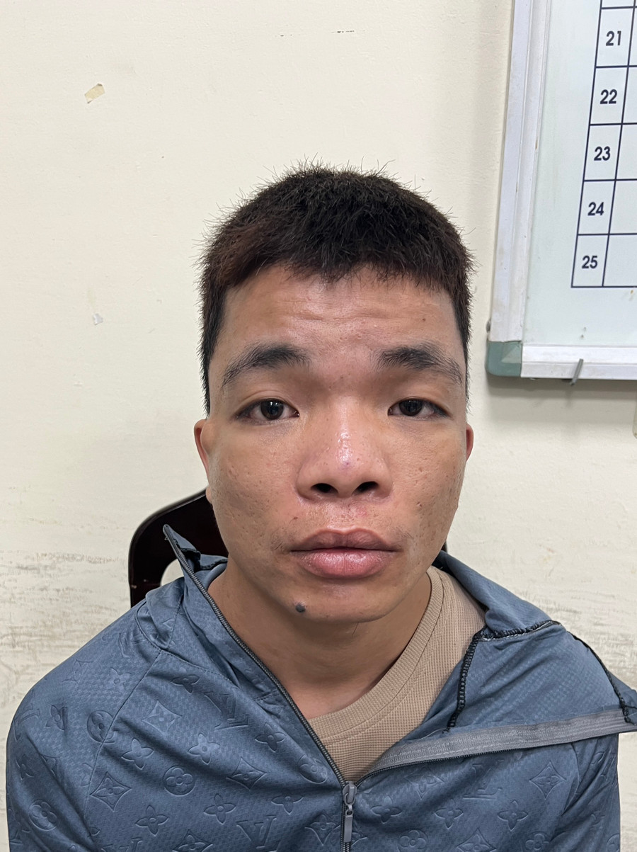 Đối tượng Nguyễn Trọng Chiến tại cơ quan công an.