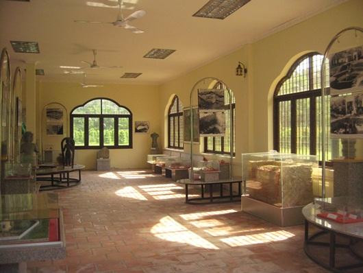 Nhà trưng bày các hiện vật khai quật tại Gò Thành. Nhà trưng bày các hiện vật khai quật tại Gò Thành.