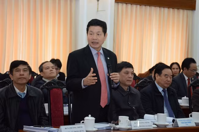 PGS.TS Trương Gia Bình, thành viên Ban chủ nhiệm Chương trình phát biểu tại hội nghị