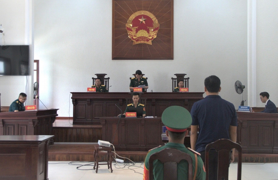 Phiên tòa phúc thẩm diễn ra vào sáng 11/4. Ảnh: Trang Trần Phiên tòa phúc thẩm diễn ra vào sáng 11/4. Ảnh: Trang Trần