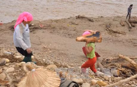 Bao so 3 lam 9 nguoi chet va mat tich - Anh 2