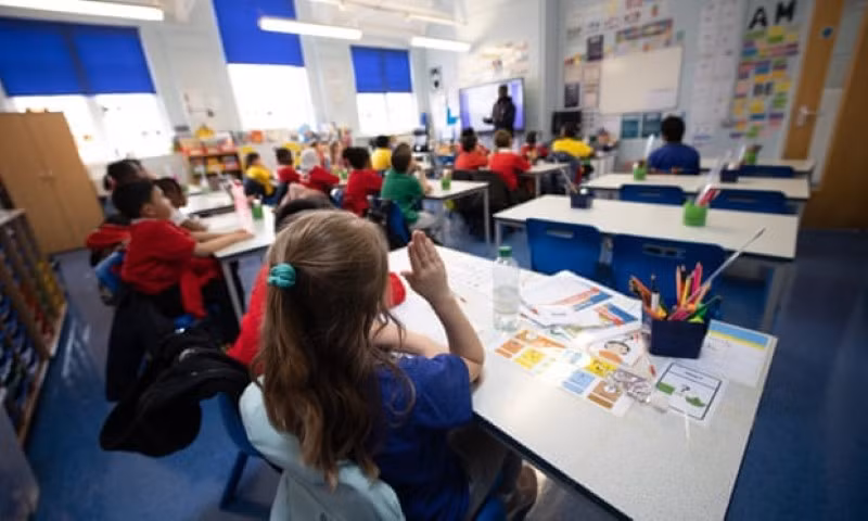 Số lượng học sinh lớp 1 giảm tại các thành phố lớn.