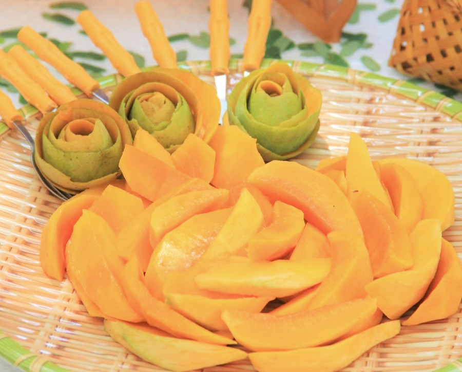 Xoài tròn Yên Châu từ lâu nổi tiếng thơm ngon, được nhiều người tiêu dùng lựa chọn.