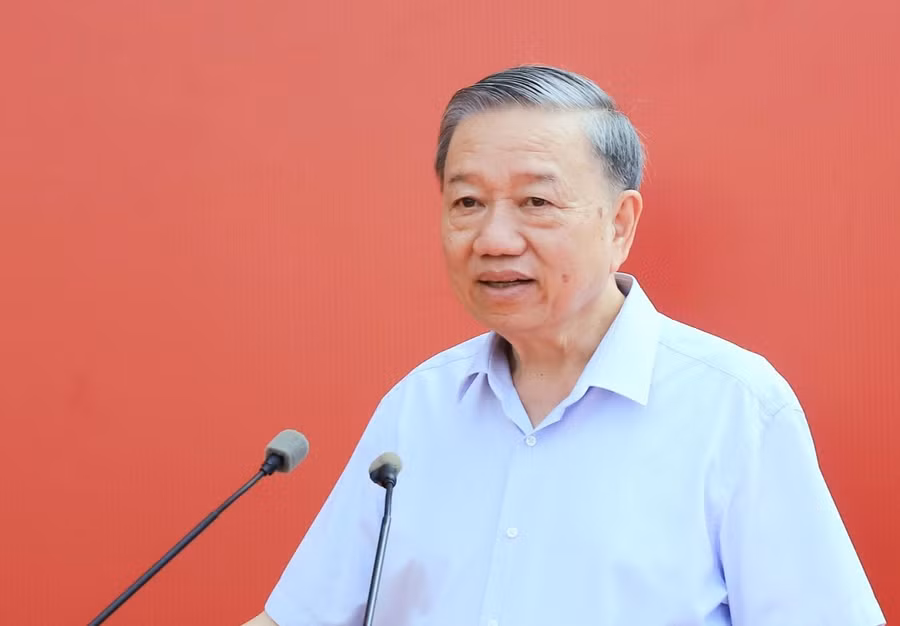 Đại tướng Tô Lâm phát biểu tại cuộc làm việc với huyện Vân Hồ.