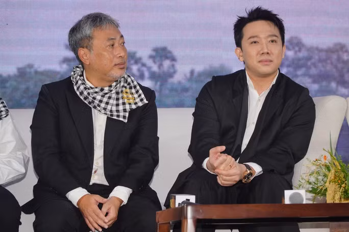 Đạo diễn Nguyễn Quang Dũng và Trấn Thành.