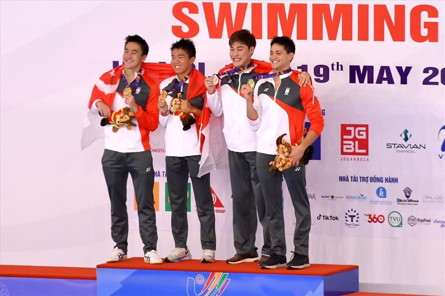 Tuyển bơi Singapore muốn phá kỷ lục về đoạt Huy chương Vàng tại SEA Games 32. Tuyển bơi Singapore muốn phá kỷ lục về đoạt Huy chương Vàng tại SEA Games 32.