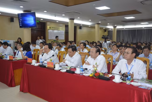 Các đại biểu dự hội thảo