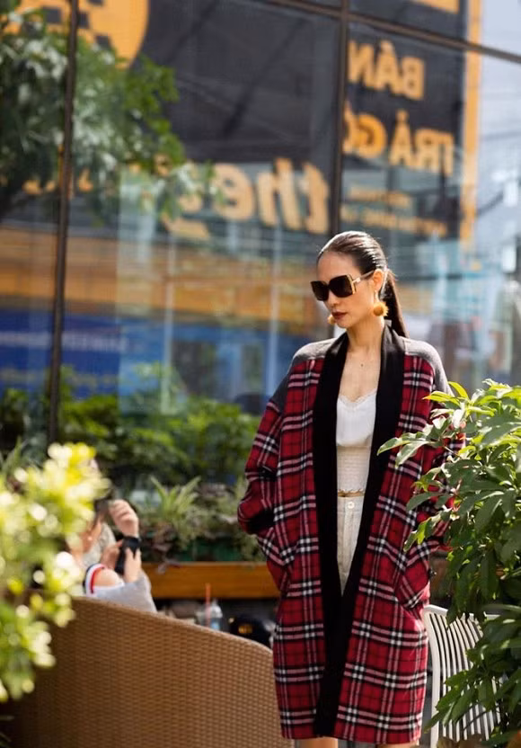 Hoàng Hoa, người mẫu Hoàng Hoa, sao Việt