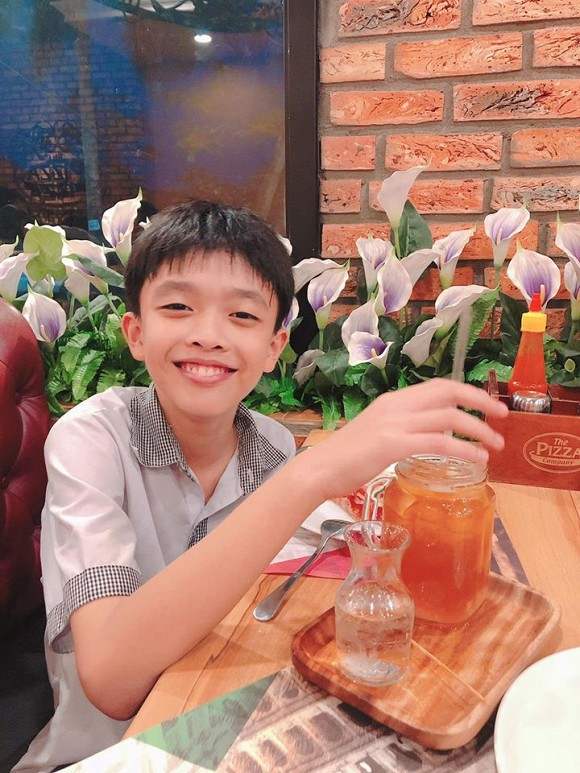 Hoàng Hoa, người mẫu Hoàng Hoa, sao Việt