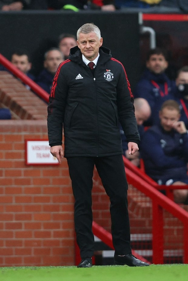 Ole Gunnar Solskjaer: Dẫn dắt Man Utd thắng 91 trong tổng số 168 trận, đạt tỷ lệ thắng 54,2%. Mặc dù trở là HLV tại vị lâu nhất thời hậu Ferguson nhưng đội không giành bất cứ danh hiệu nào.