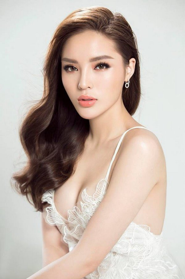 nhin lai hinh cu cua ky duyen moi thay, nhan sac nang hau nam 2019 thay doi nhieu qua! - 12