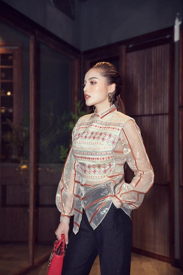 nhin lai hinh cu cua ky duyen moi thay, nhan sac nang hau nam 2019 thay doi nhieu qua! - 9