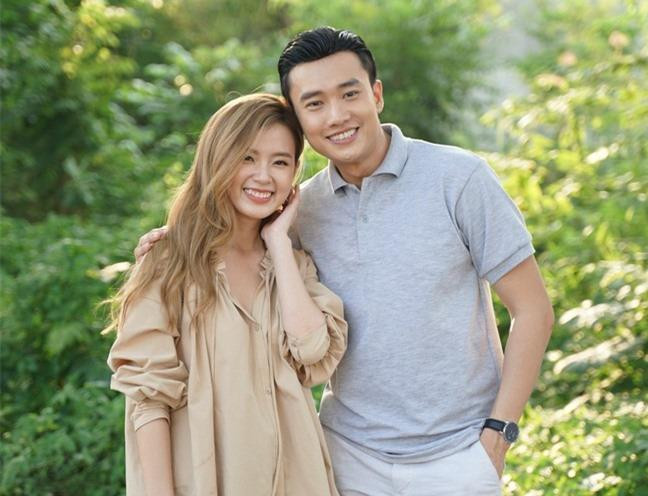 Quốc Trường tự tay vào bếp nấu món cực ngon khiến Midu thích thú