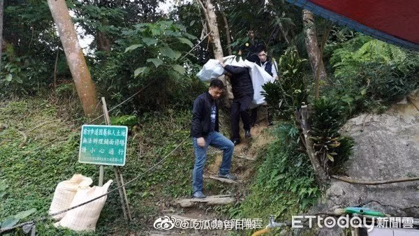 tin duoc khong, anh trai "hoang tu ech" minh dao giet vo con roi tu tu - 3