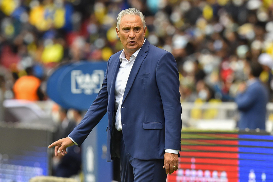 Huấn luyện viên Tite. Huấn luyện viên Tite.