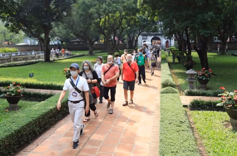 Hà Nội trở thành điểm du lịch được du khách trong nước và quốc tế lựa chọn dịp nghỉ lễ.