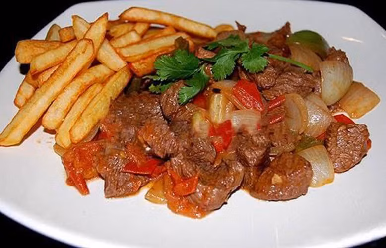 Trâu lúc lắc. Ảnh: Trà Lý.