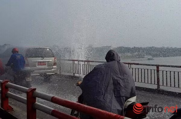 Sau khoảng 30 phút thì sự cố tạm thời được khắc phục.