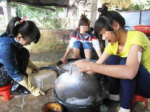 Quý cô nghèo đổi đời thành nữ hoàng, lấy chồng tỉ phú sau đêm đi bar - Ảnh 1