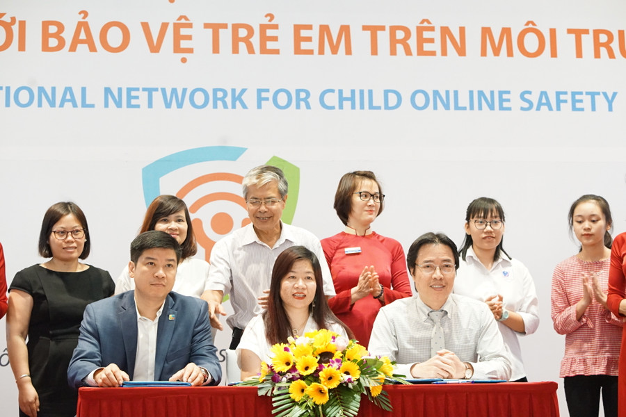 Các khách mời tham gia Hội thảo