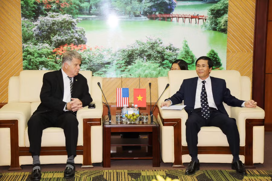 Thứ trưởng Triệu Văn Cường tiếp Ngài David S. Ferriero