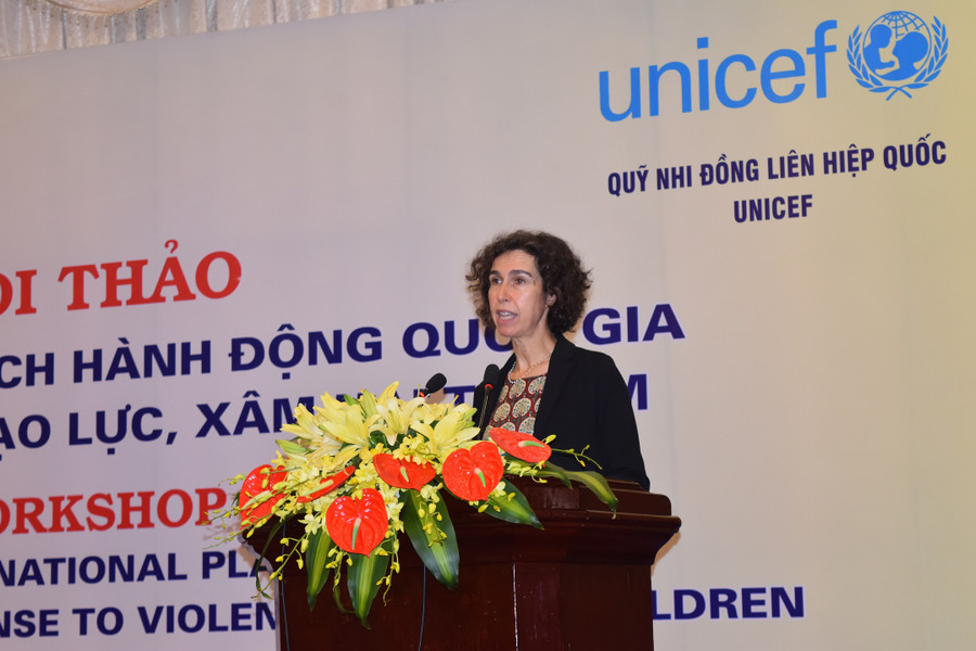 Bà Miller - Phó Trưởng Đại diện Unicef