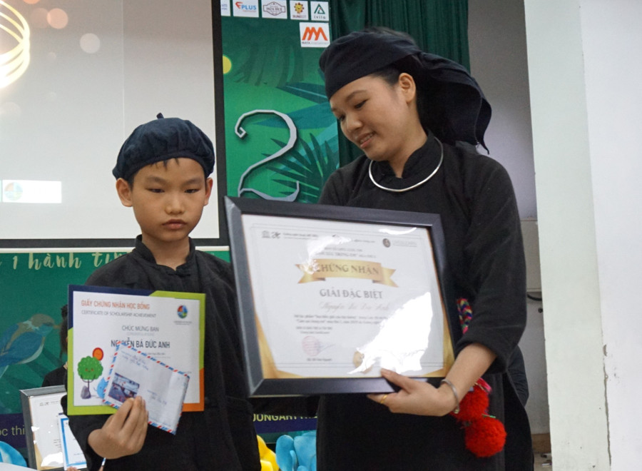 Tác giả Nguyễn Bá Đức Anh (9 tuổi) đoạt giải Đặc biệt Tác giả Nguyễn Bá Đức Anh (9 tuổi) đoạt giải Đặc biệt
