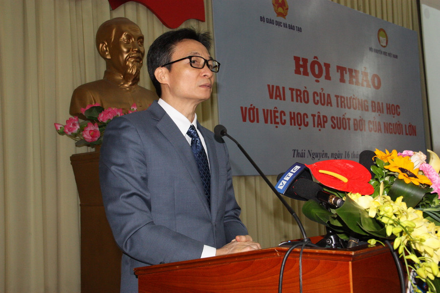 Phó thủ tướng Vũ Đức Đam phát biểu tại hội thảo Phó thủ tướng Vũ Đức Đam phát biểu tại hội thảo