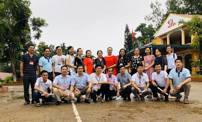 Đoàn cán bộ, giảng viên Trường ĐH Sư phạm Thái Nguyên làm công tác coi thi THPT quốc gia năm 2019 tại Trường THPT Kim Xuyên. Đoàn cán bộ, giảng viên Trường ĐH Sư phạm Thái Nguyên làm công tác coi thi THPT quốc gia năm 2019 tại Trường THPT Kim Xuyên.