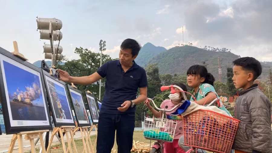 Lần đầu tiên, ứng dụng công nghệ số trong thuyết minh được đem đến Hà Giang.