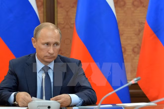 Tổng thống Putin thừa nhận nền kinh tế Nga đang gặp khó khăn