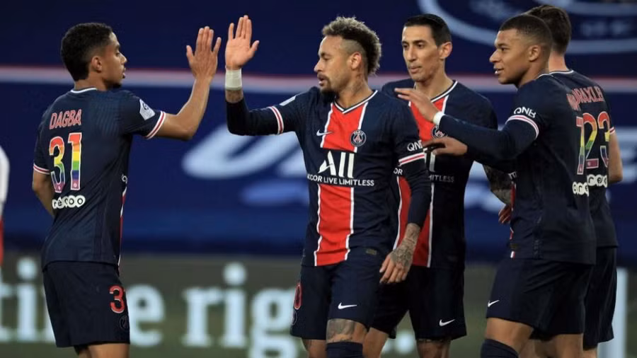 Cuộc đua tới ngôi vương Ligue 1 diễn ra kịch tính hấp dẫn đến vòng đấu cuối cùng.