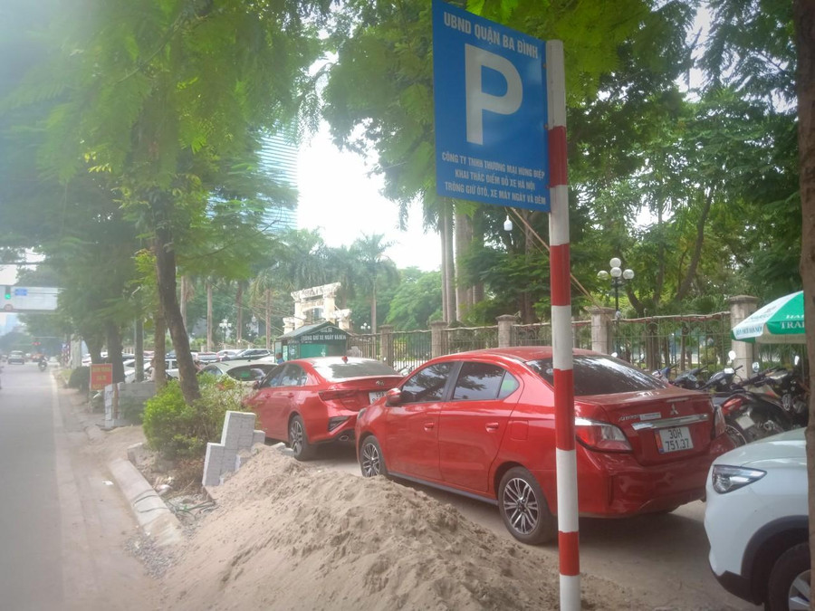 TP Hà Nội yêu cầu các đơn vị tăng cường quản lý các dự án lát đá vỉa hè.