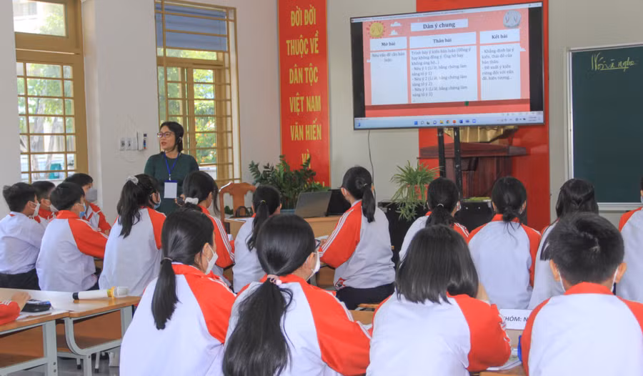 Hội thảo chuyên đề nâng cao chất lượng dạy học môn Ngữ văn lớp 6 - Chương trình GDPT 2018 do Sở GD&ĐT Kon Tum tổ chức. 