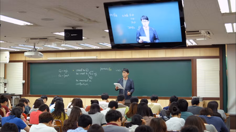 Bên trong một lớp dạy thêm tại Hàn Quốc.