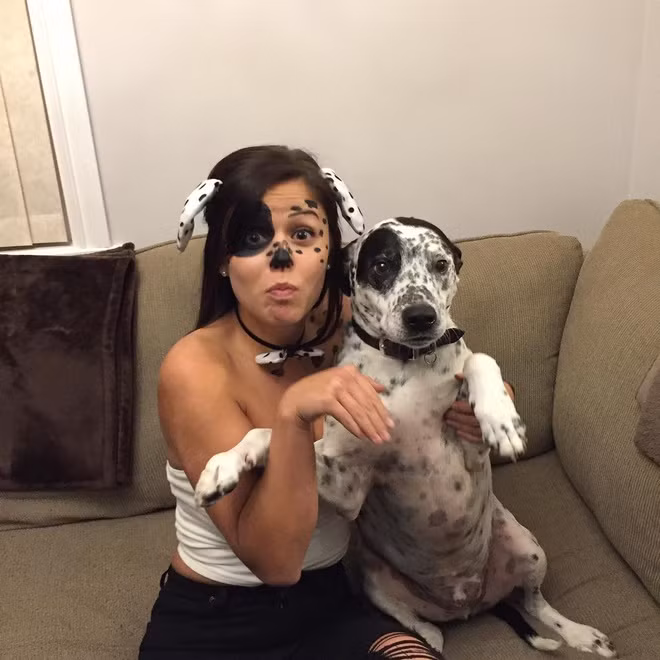 Chúng mình là cặp chị em "song sinh" đấy!