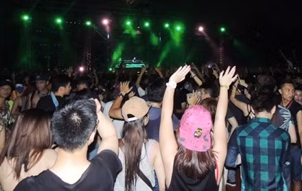 Nghẹn ngào khi phát hiện con là “trùm” trên mạng xã hội