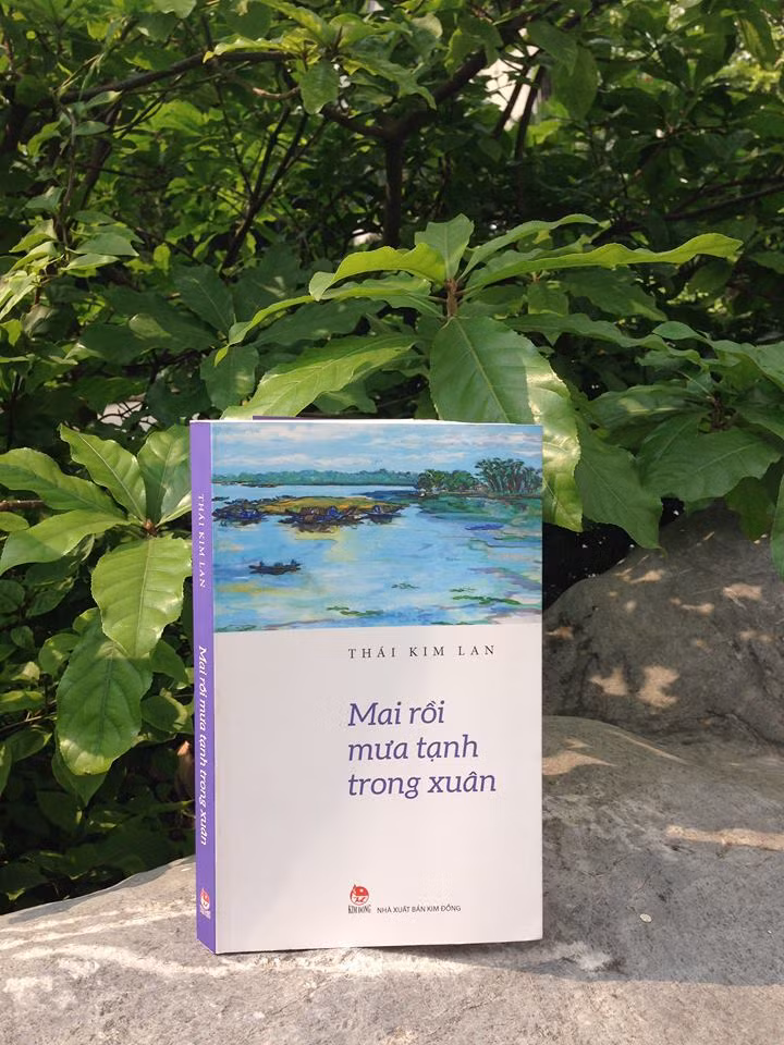 Tán văn của tác giả Thái Kim Lan. Tán văn của tác giả Thái Kim Lan.
