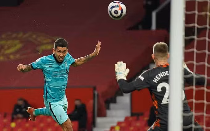 Firmino chói sáng giúp Liverpool ngược dòng quật ngã chủ nhà Man Utd 4-2.