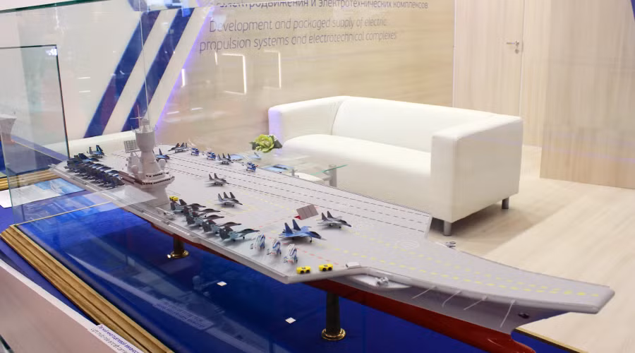 Mô hình tàu sân bay đa chức năng hạng nhẹ